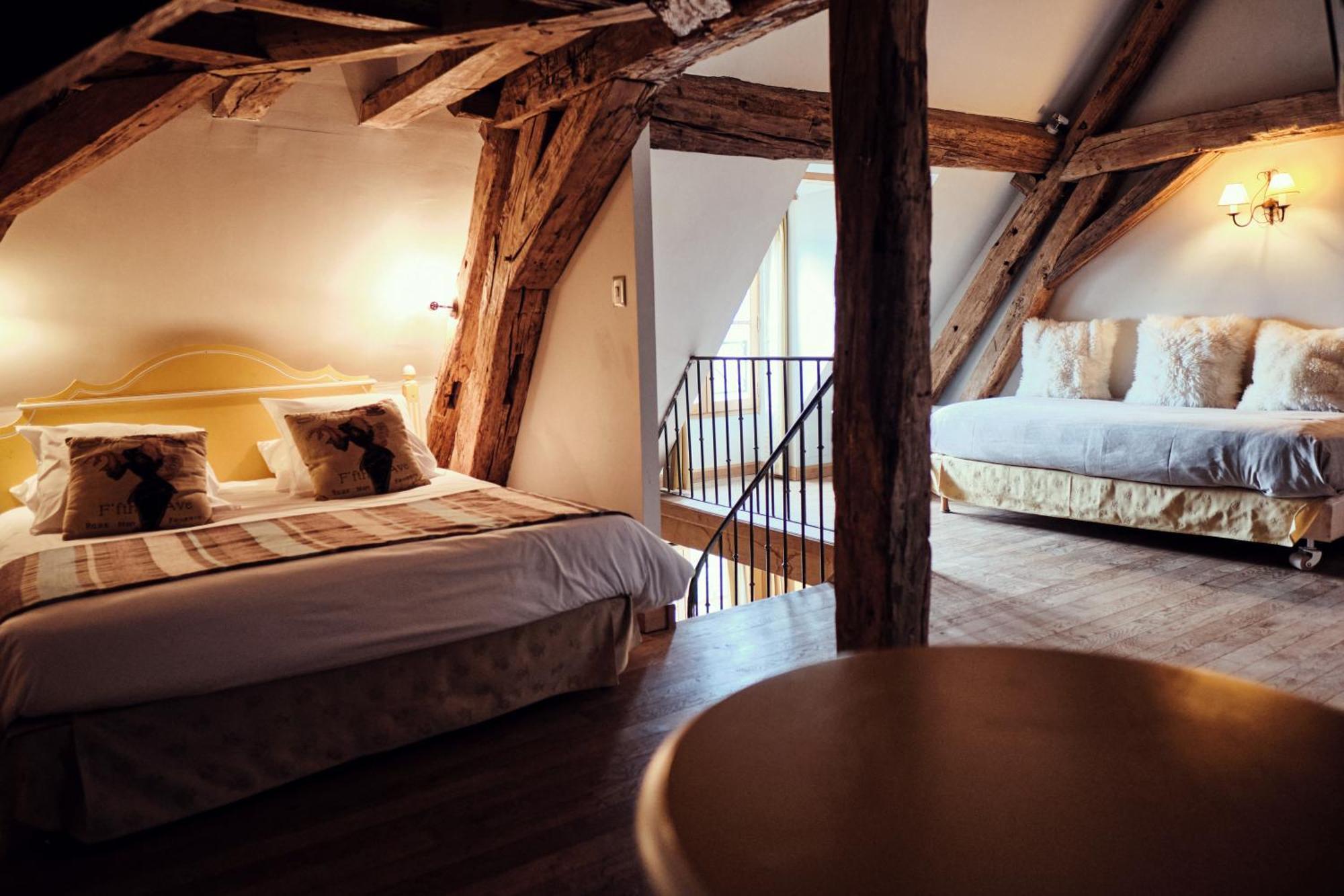 סאולאו Hostellerie De La Tour D'Auxois מראה חיצוני תמונה