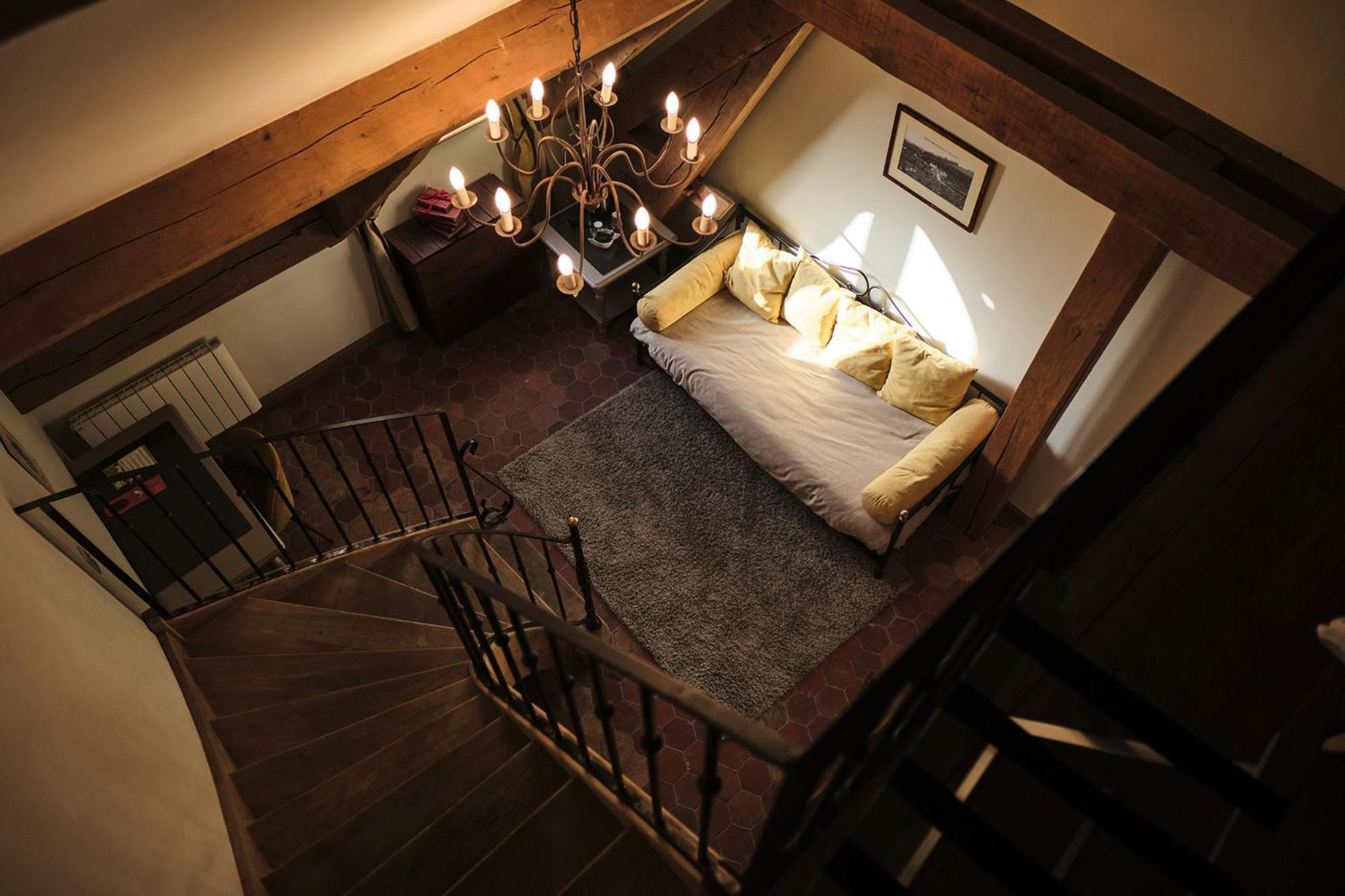 סאולאו Hostellerie De La Tour D'Auxois מראה חיצוני תמונה