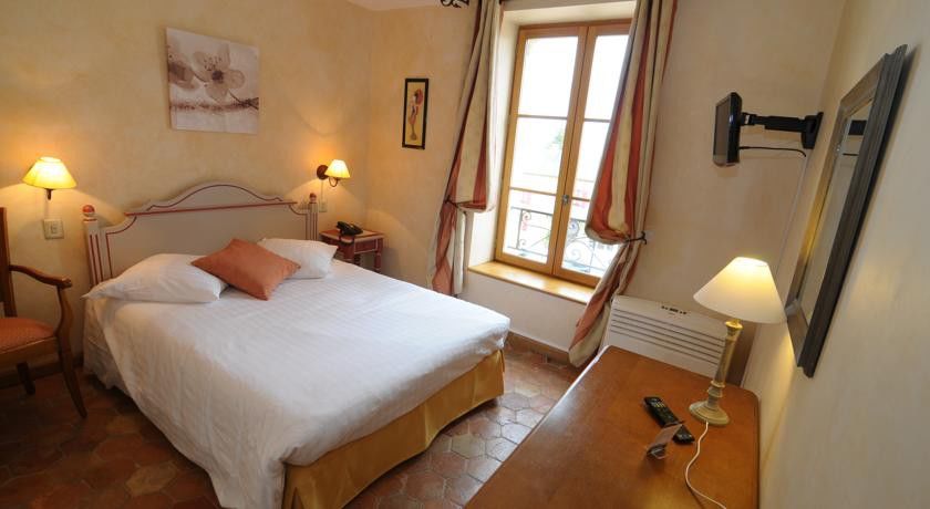 סאולאו Hostellerie De La Tour D'Auxois מראה חיצוני תמונה